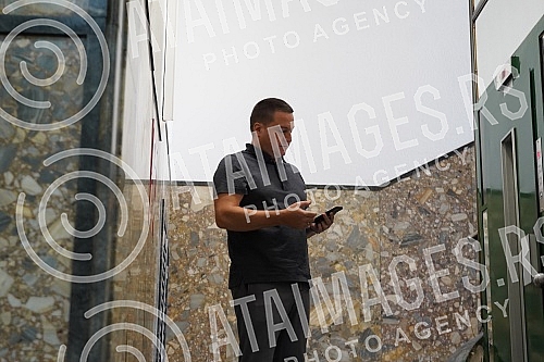 The ceremonial meeting of the Main Board of the Socialist Party of Serbia on the occasion of marking 32 years since the founding of the party was held at the party's headquarters, and SPS President Ivica Dacic addressed it.Svecana sednica Glavnog o