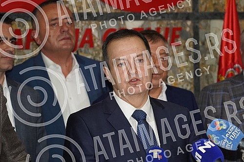 The ceremonial meeting of the Main Board of the Socialist Party of Serbia on the occasion of marking 32 years since the founding of the party was held at the party's headquarters, and SPS President Ivica Dacic addressed it.Svecana sednica Glavnog o