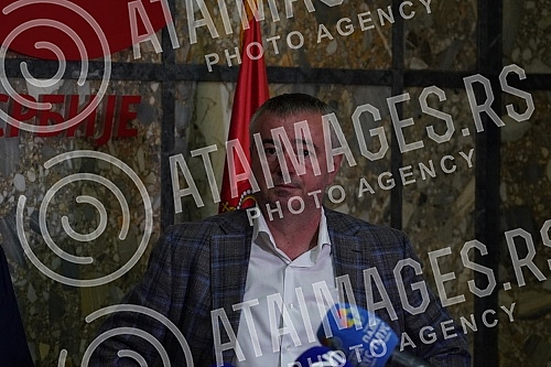 The ceremonial meeting of the Main Board of the Socialist Party of Serbia on the occasion of marking 32 years since the founding of the party was held at the party's headquarters, and SPS President Ivica Dacic addressed it.Svecana sednica Glavnog o