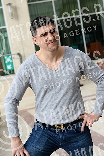 Marko Huk (Marco Huck ili Muamer Hukic) profesionalni bokser na pripremama u Antaliji (Antalya) regia Lara u hotelu Mirikl (Miracle).