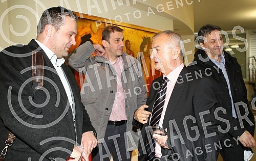 Sastanak predstavnika nacionalnih saveza sa Vanjom Udovicicem - mnistrom omladine i sporta povodom novog zakona o sportu drzana u sali skupstine Stari grad.