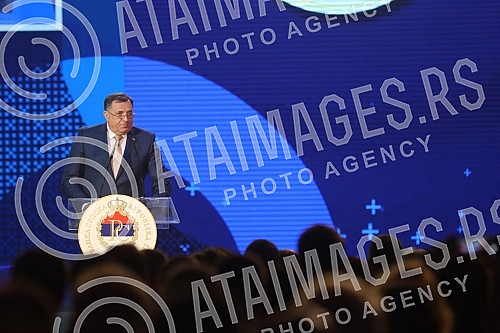 The ceremonial academy marking the Day of the Republika Srpska was held in the Borik Sports Hall in Banja Luka.Svecana akademija povodom obelezavanja Dana Republike Srpske odrzana je u Sportskoj dvorani Borik u Banjaluci. 
