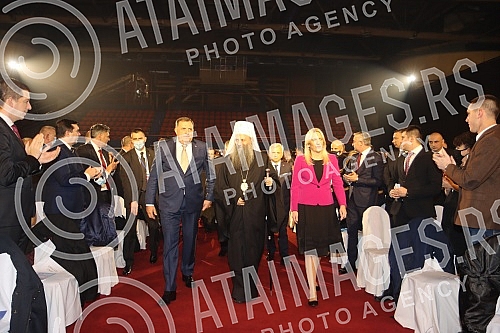 The ceremonial academy marking the Day of the Republika Srpska was held in the Borik Sports Hall in Banja Luka.Svecana akademija povodom obelezavanja Dana Republike Srpske odrzana je u Sportskoj dvorani Borik u Banjaluci. 