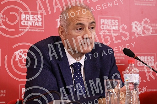 Catena mundi organized a press conference to discuss the imposition of sanctions on Russia.Catena mundi je organizovala konferenciju za medije na kojoj je bilo reci uvodjenju sankcija Rusiji.