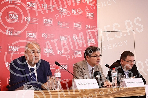 Catena mundi organized a press conference to discuss the imposition of sanctions on Russia.Catena mundi je organizovala konferenciju za medije na kojoj je bilo reci uvodjenju sankcija Rusiji.