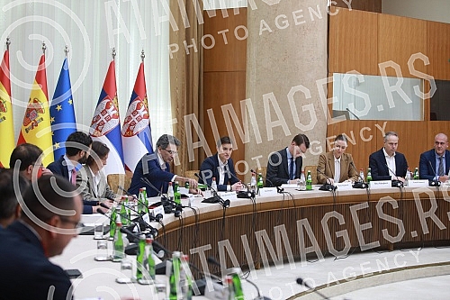 The Prime Minister of Serbia Ana Brnabic participated in the second business forum Serbia-Spain, which was organized by the Chamber of Commerce of Serbia and the Chamber of Commerce of Spain.Predsednica Vlade Srbije Ana Brnabic ucestvovala je na dr