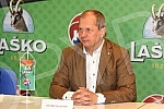 Signing of the sponsorship agreement between the Basketball Association of Serbia and the Lasko brewery.Potpisivanje sponzorskog ugovora izmedju Kosarkaskog saveza Srbije i pivare Lasko.