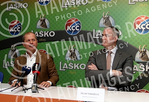 Signing of the sponsorship agreement between the Basketball Association of Serbia and the Lasko brewery.Potpisivanje sponzorskog ugovora izmedju Kosarkaskog saveza Srbije i pivare Lasko.