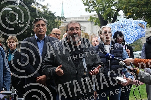 Press conference of the Vice President of the Party of Freedom and Justice Dejan Bulatovic on the occasion of lower and lower prices of cattle, and higher and higher prices of meat in shops.Konferencija za medije potpredsednika Stranke slobode i pr