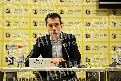 The Let's Not Drown Belgrade and Together for Serbia Movement organized a press conference at which a proposal for cooperation between opposition parties and organizations was presented, entitled 