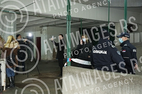 Part of the roof, ceiling and wall of the Stari Mercator market on Mihajlo Pupin Boulevard in New Belgrade collapsed, injuring seven people. Deo krova, plafona i zida pijace Stari Merkator u Bulevaru Mihajla Pupina u Novom Beogradu urusio se i tom 