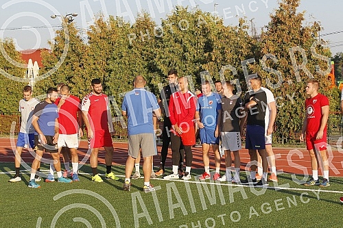 The handball players of Crvena zvezda Grundfos are preparing in Ub, where in the coming days they will play a friendly match against the hosts Ub.Rukometasi Crvene zvezde Grundfos su na pripremama u Ubu, gde ce u narednim danima odigrati jednu prij