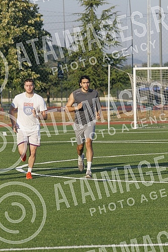 The handball players of Crvena zvezda Grundfos are preparing in Ub, where in the coming days they will play a friendly match against the hosts Ub.Rukometasi Crvene zvezde Grundfos su na pripremama u Ubu, gde ce u narednim danima odigrati jednu prij