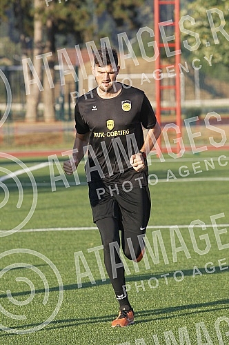The handball players of Crvena zvezda Grundfos are preparing in Ub, where in the coming days they will play a friendly match against the hosts Ub.Rukometasi Crvene zvezde Grundfos su na pripremama u Ubu, gde ce u narednim danima odigrati jednu prij