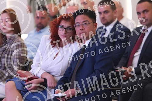 The Chamber of Mining and Geological Engineers of Serbia was founded in the Chamber of Commerce of Serbia.U Privrednoj komori Srbije je osnivana Komora rudarskih i geoloskih inzenjera Srbije.