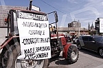 Farmers continued their blockade on the bridge over the Thames in Pancevo.Poljoprivrednici su nastavili blokadu na mostu preko Tamisa u Pancevu.