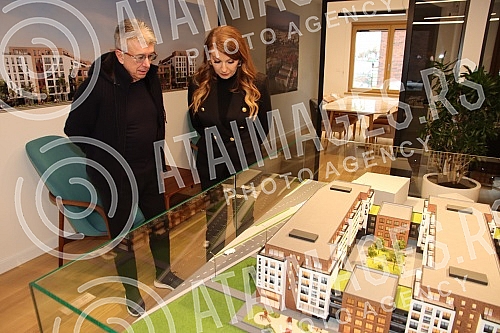In the settlement Lux 51, which was invested by Sasa Popovic, the sale of apartments started.U naselju Lux 51 na Bezanijskoj kosi ciji je investitor Sasa Popovic danas je pocela prodaja stanova.