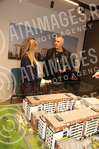 In the settlement Lux 51, which was invested by Sasa Popovic, the sale of apartments started.U naselju Lux 51 na Bezanijskoj kosi ciji je investitor Sasa Popovic danas je pocela prodaja stanova.