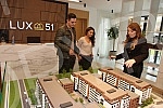 In the settlement Lux 51, which was invested by Sasa Popovic, the sale of apartments started.U naselju Lux 51 na Bezanijskoj kosi ciji je investitor Sasa Popovic danas je pocela prodaja stanova.