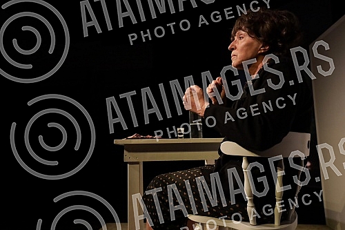 The general rehearsal of the monodrama Petrija's Wreath, adapted by actress Mirjana Karanovic and directed by Jana Maricic, was held at the Brdo Theater, where it will premiere on October 21.Generalna proba monodrame Petrijin venac, ciju je adaptac