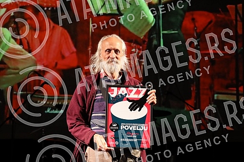 The GODUM 2021 awards ceremony of the Association of Jazz, Pop and Rock Musicians of Serbia was held at the Vuk Cultural Institution.Dodela nagrada GODUM 2021 Udruzenja muzicara dzeza, zabavne i rok muzike Srbije odrzana je u ustanovi kulture Vuk.