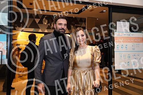 The GODUM 2021 awards ceremony of the Association of Jazz, Pop and Rock Musicians of Serbia was held at the Vuk Cultural Institution.Dodela nagrada GODUM 2021 Udruzenja muzicara dzeza, zabavne i rok muzike Srbije odrzana je u ustanovi kulture Vuk.