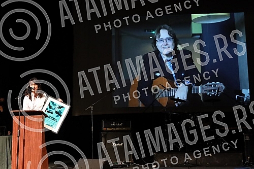 The GODUM 2021 awards ceremony of the Association of Jazz, Pop and Rock Musicians of Serbia was held at the Vuk Cultural Institution.Dodela nagrada GODUM 2021 Udruzenja muzicara dzeza, zabavne i rok muzike Srbije odrzana je u ustanovi kulture Vuk.