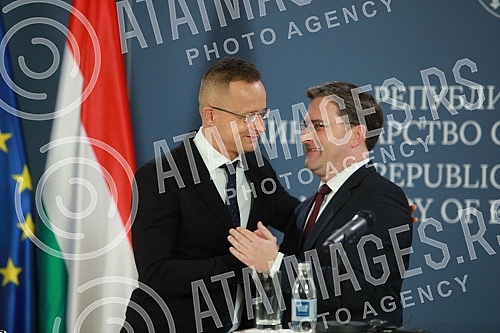 The meeting between the Minister of Foreign Affairs of the Republic of Serbia Nikola Selakovic and the Minister of Foreign Affairs and Foreign Trade of Hungary Peter Szijjarto was held in the Government of the Republic of Serbia, after which the two 