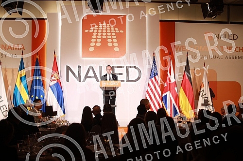 At the end of the annual Assembly of the National Alliance for Local Economic Development (NALED), new reform priorities were announced at the Hyatt Hotel and the biggest advances in improving business conditions in the past year were presented.U h