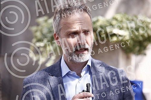 The President of the Serbian Movement Dveri and MP Bosko Obradovic and the President of the Executive Committee of Correct Serbia Sasa Varinac submitted the request to ban Europride 2022 to the Government of the Republic of Serbia, the Ministry of In