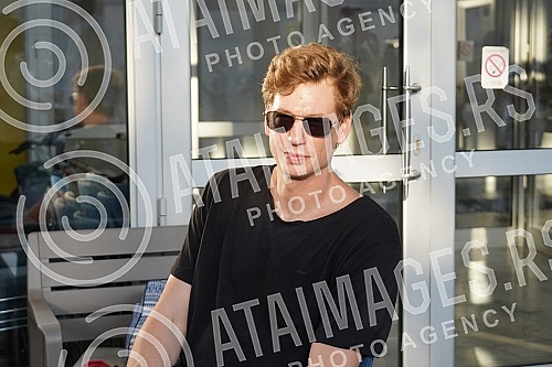 Meeting with the cast and crew of the series 