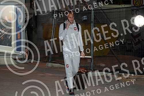 The football team of Serbia, which participated in the World Cup in Qatar, returned on a regular flight from Doha.Fudbalska reprezentacije Srbije koja je ucestvovala na Svetskom prvenstvu u Kataru vratila se redovnim letom iz Dohe.