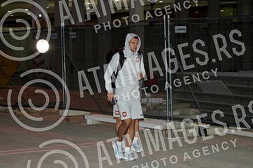 The football team of Serbia, which participated in the World Cup in Qatar, returned on a regular flight from Doha.Fudbalska reprezentacije Srbije koja je ucestvovala na Svetskom prvenstvu u Kataru vratila se redovnim letom iz Dohe.