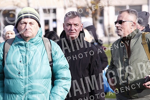 The informal environmental movement Eko straza held a rally in Bristol Park called the Counting Protest.Neformalni ekoloski pokret Eko straza odrzao je  u parku Bristol skup pod nazivom Protest prebrojavanja.