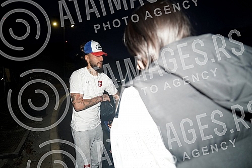 The football team of Serbia, which participated in the World Cup in Qatar, returned on a regular flight from Doha.Fudbalska reprezentacije Srbije koja je ucestvovala na Svetskom prvenstvu u Kataru vratila se redovnim letom iz Dohe.
