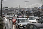 During the day, the busiest roads were blocked due to rain and New Year's euphoria.Tokom dana najprometnije saobracajnice bile su blokirane zbog kise i novogodisnje euforije