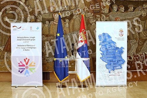 The Ministry of Human and Minority Rights and Social Dialogue and the German Organization for International Cooperation (GIZ) held a press conference at the Palace of Serbia to discuss a vaccination campaign in the languages of national minorities.