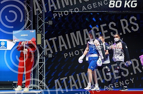 2021 Olympic Boxing World Championships - Stark Arena. Round 32, Light Heavyweight (80kg), Kaan Aykutsun(Turkey) (RED) vs Vladimir Mironchikov (Serbia).Svetsko prvenstvo u olimpijskom boksu 2021 - Stark arena.