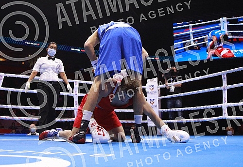 2021 Olympic Boxing World Championships - Stark Arena. Round 32, Light Welterweight (63.5kg), Kerem Oezmen (Turkey) (RED) vs Pavel Fedorov (Serbia).Svetsko prvenstvo u olimpijskom boksu 2021 - Stark arena.