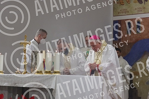 On the occasion of marking the Statehood Day of Serbia, Monsignor Stanislav Hocevar, Archbishop and Metropolitan of Belgrade, led the Mass for the entire state union of the Republic of Serbia in the Cathedral of the Assumption of the Blessed Virgin M