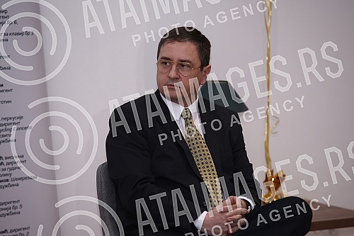 A press conference was held at the RTS Club on the occasion of the presentation of the new, jubilee 85th season of the RTS Symphony Orchestra.U RTS klubu je odrzana konferencija za medije povodom predstavljanja nove, jubilarne 85. sezone Simfonijsk