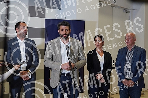 The Mayor of Belgrade, Aleksandar Sapic, held a meeting with communal militiamen and inspectors from the Secretariat for Inspection Affairs of the City of Belgrade in the Municipal Hall, and after the meeting a press conference was held where new mea