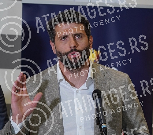 The Mayor of Belgrade, Aleksandar Sapic, held a meeting with communal militiamen and inspectors from the Secretariat for Inspection Affairs of the City of Belgrade in the Municipal Hall, and after the meeting a press conference was held where new mea