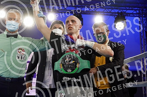 Marko Nikolic (Serbia) lost by technical knockout in the match for the vacant WBC international silver title in the super middleweight category (up to 76,204 kg) to Sergei Gorokhov (Russia).Tehnickim nokautom Marko Nikolic (Srbija) izgubio je u mec