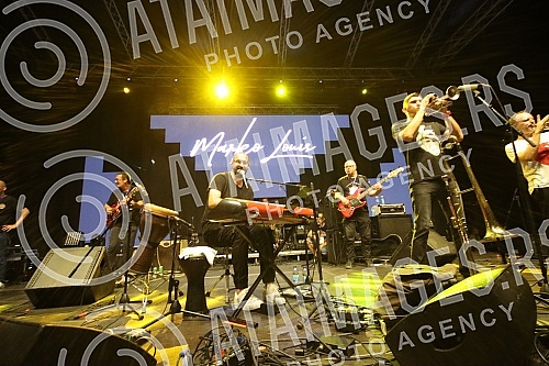 Marko Louis performed at the Banja Luka Music Days, which took place at the Aquana Water Park due to the epidemiological situation and the measures currently in force.Nastup Marka Louis na Banjaluckim danima muzike koji se zbog epidemioloske situac