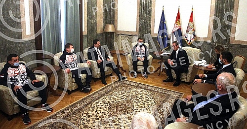 The President of the Republic of Serbia, Aleksandar Vucic, met with the winner of the bronze medal at the World Boxing Championship, Vladimir Mironcikov, and the delegation of the Boxing Association of Serbia. Predsednik Republike Srbije Aleksandar