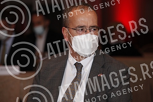 Minister of Construction, Transport and Infrastructure Tomislav Momirovic, US Ambassador Anthony Godfrey and AmCham President Zoran Petrovic spoke at the Hyatt Hotel at the business talks of the American Chamber of Commerce in Serbia (AmCham).U hot