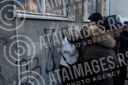 Activists Aida Corovic and Jelena Jacimovic Jachim threw eggs at a mural by Ratko Mladic, painted on the corner of Njegoseva and Aleksa Nenadovic.Aktivistkinje Aida Corovic i Jelena Jacimovic Jachim gadjale su jajima mural Ratka Mladica, koji je os