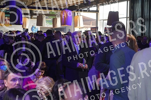 The United for the Victory of Serbia Coalition held a convention in Dorcol Platz, at which it presented the list 