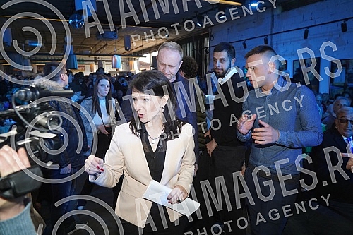 The United for the Victory of Serbia Coalition held a convention in Dorcol Platz, at which it presented the list 